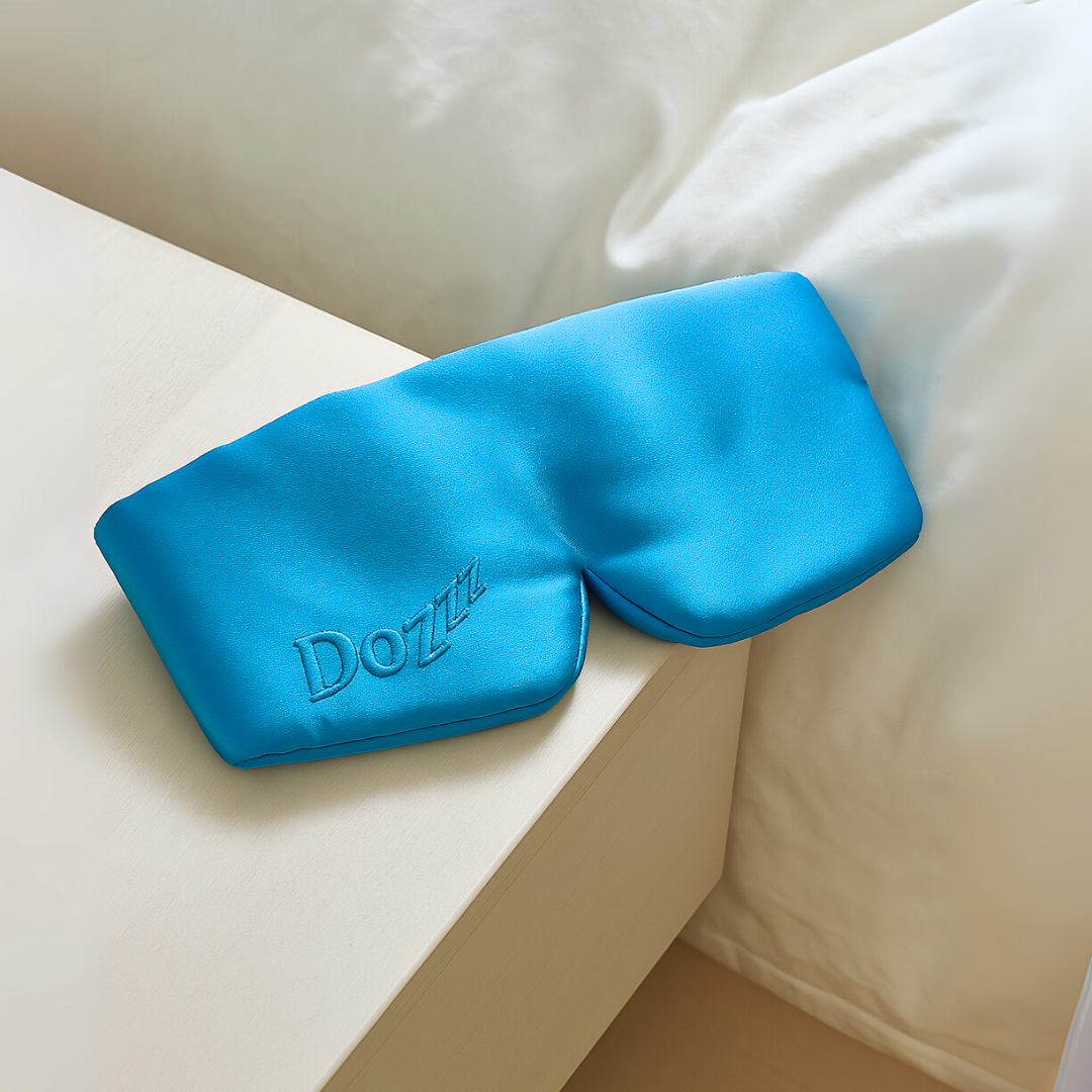 Luxury 22 Momme Mulberry Silk Eye Mask in Capri Blue