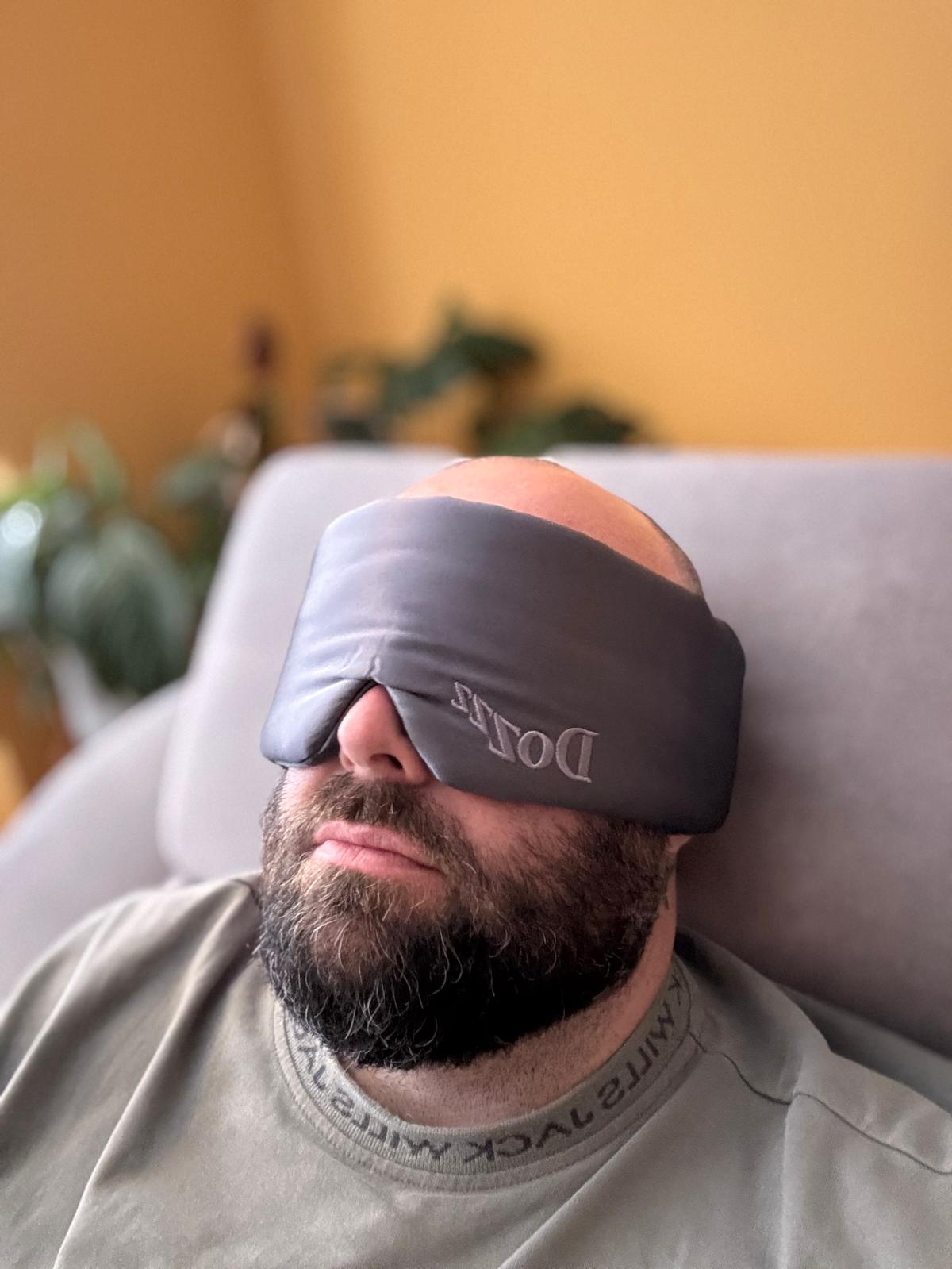 Luxury 22 Momme Mulberry Silk Eye Mask in Dark Grey