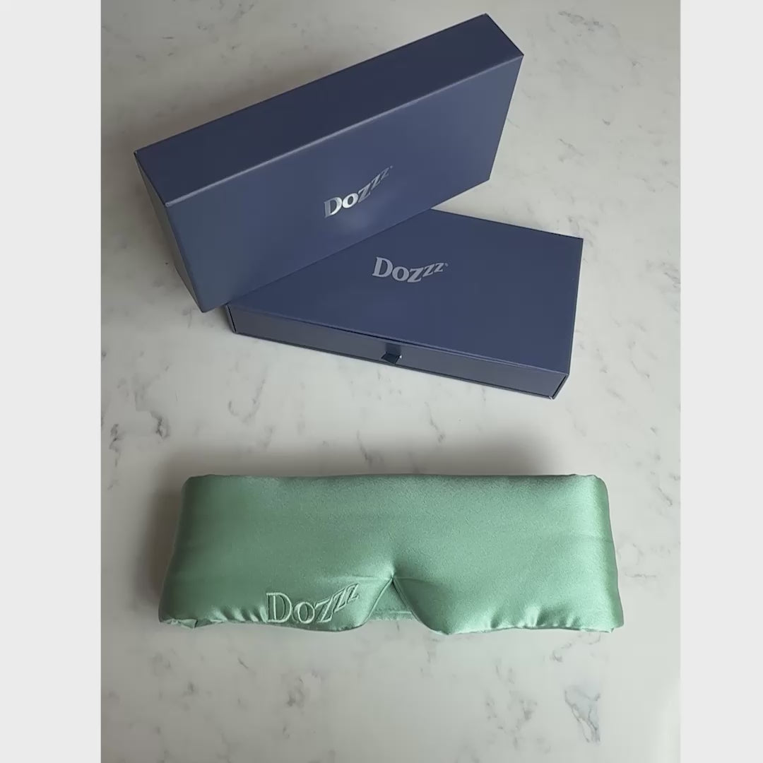 Luxury 22 Momme Mulberry Silk Eye Mask in Pistachio